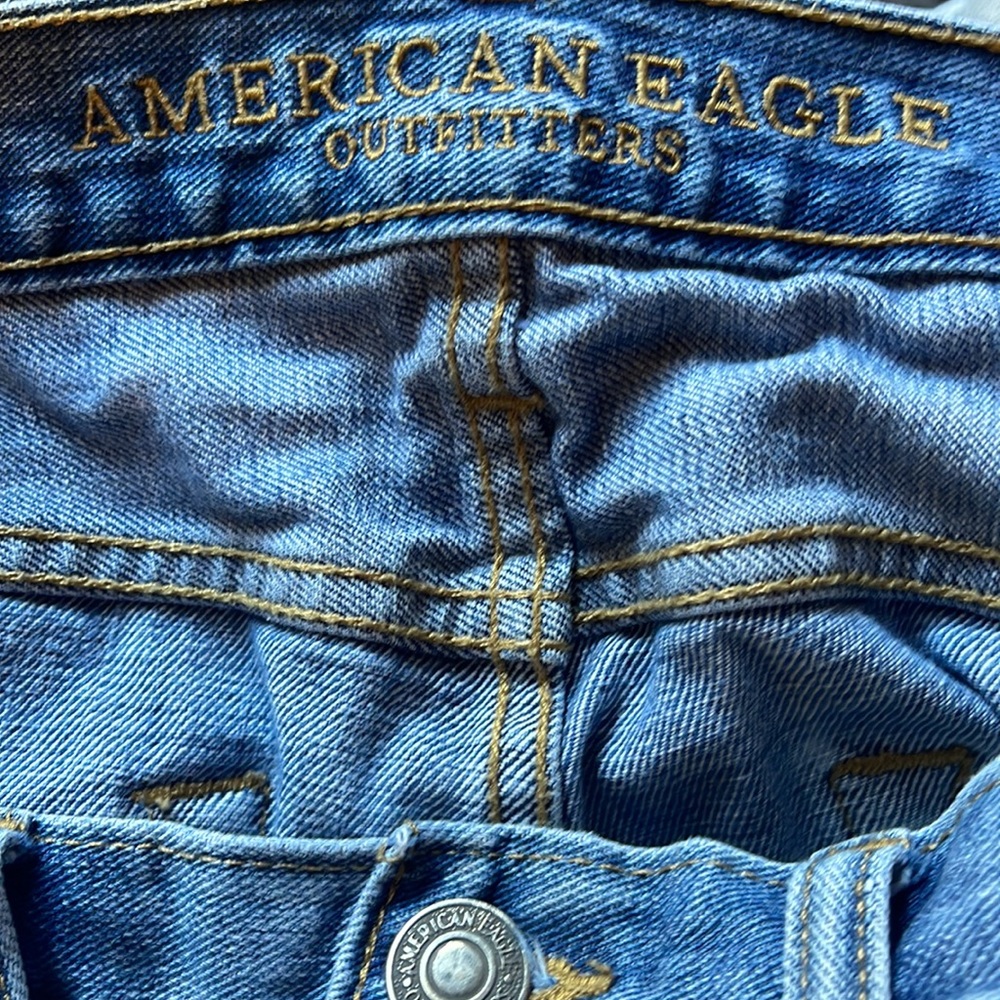 Distressed Jeans - Picture 5 of 6